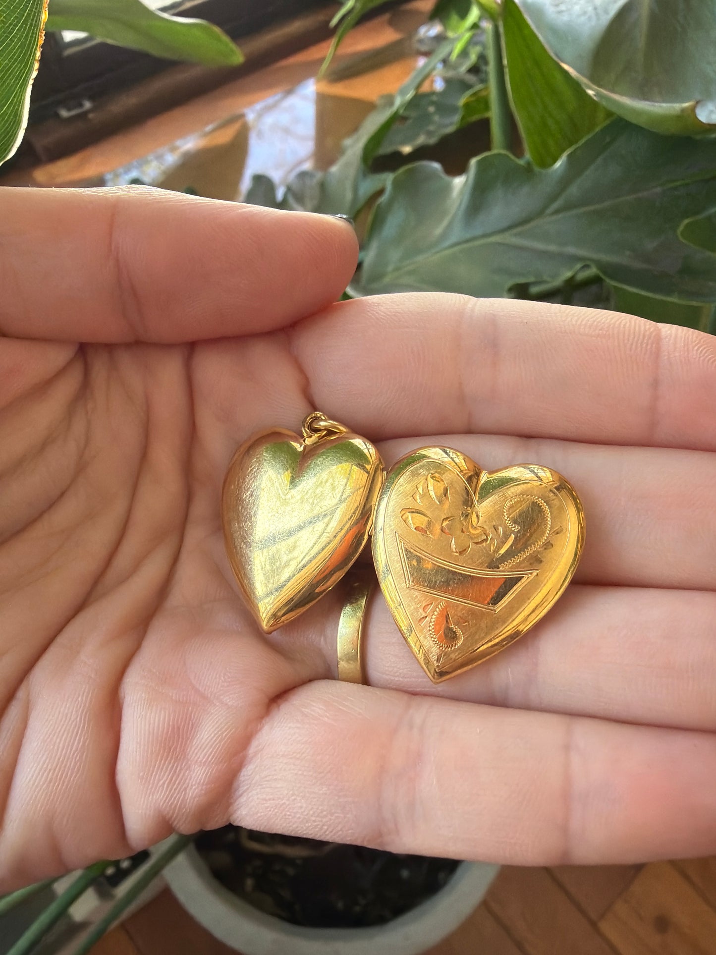 Vintage Gold-Filled Etched Heart Locket | Walter E. Hayward