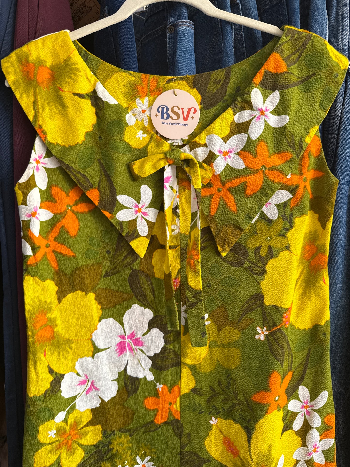 1960's Wide Collar Hawaiian Dress