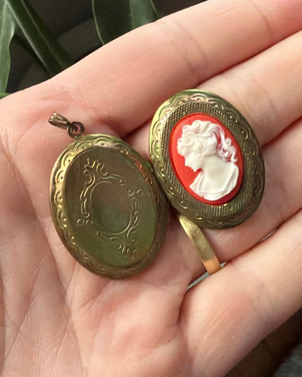 Vintage Pinkish Red Cameo Locket Pendant