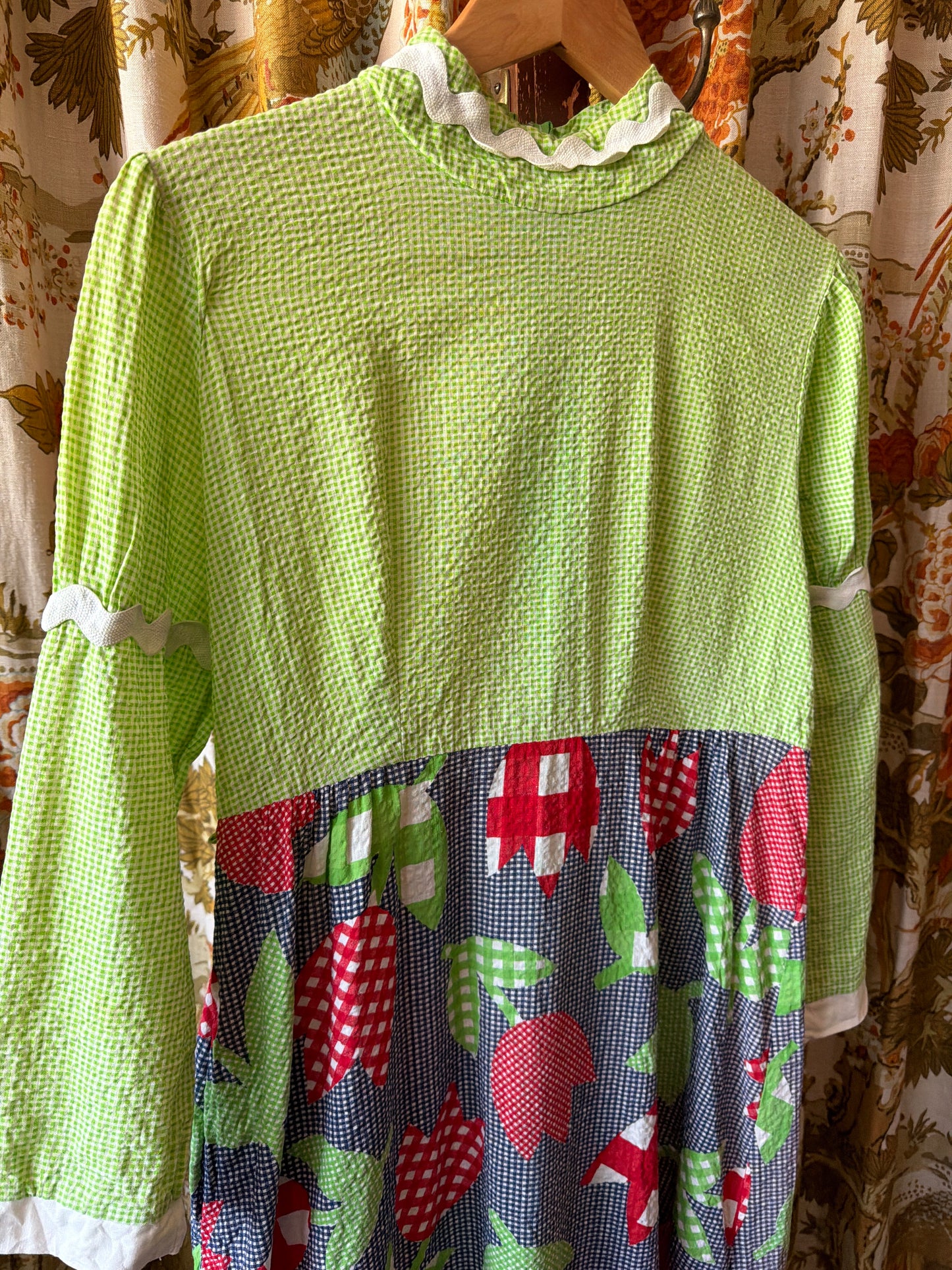 1970's Gingham Seersucker Tulip Dress