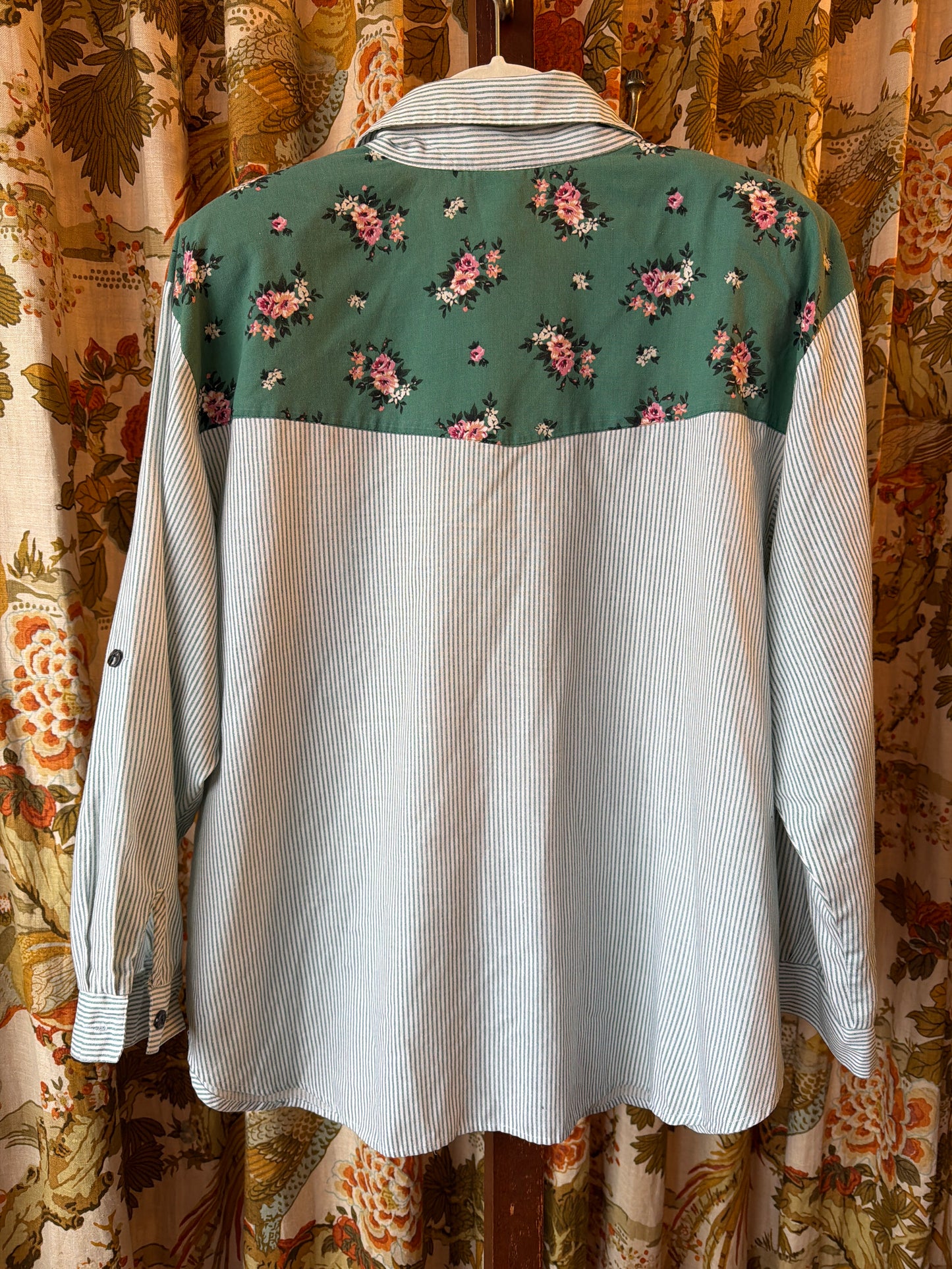 1990's Floral & Stripe Blouse LS | Tap & Co