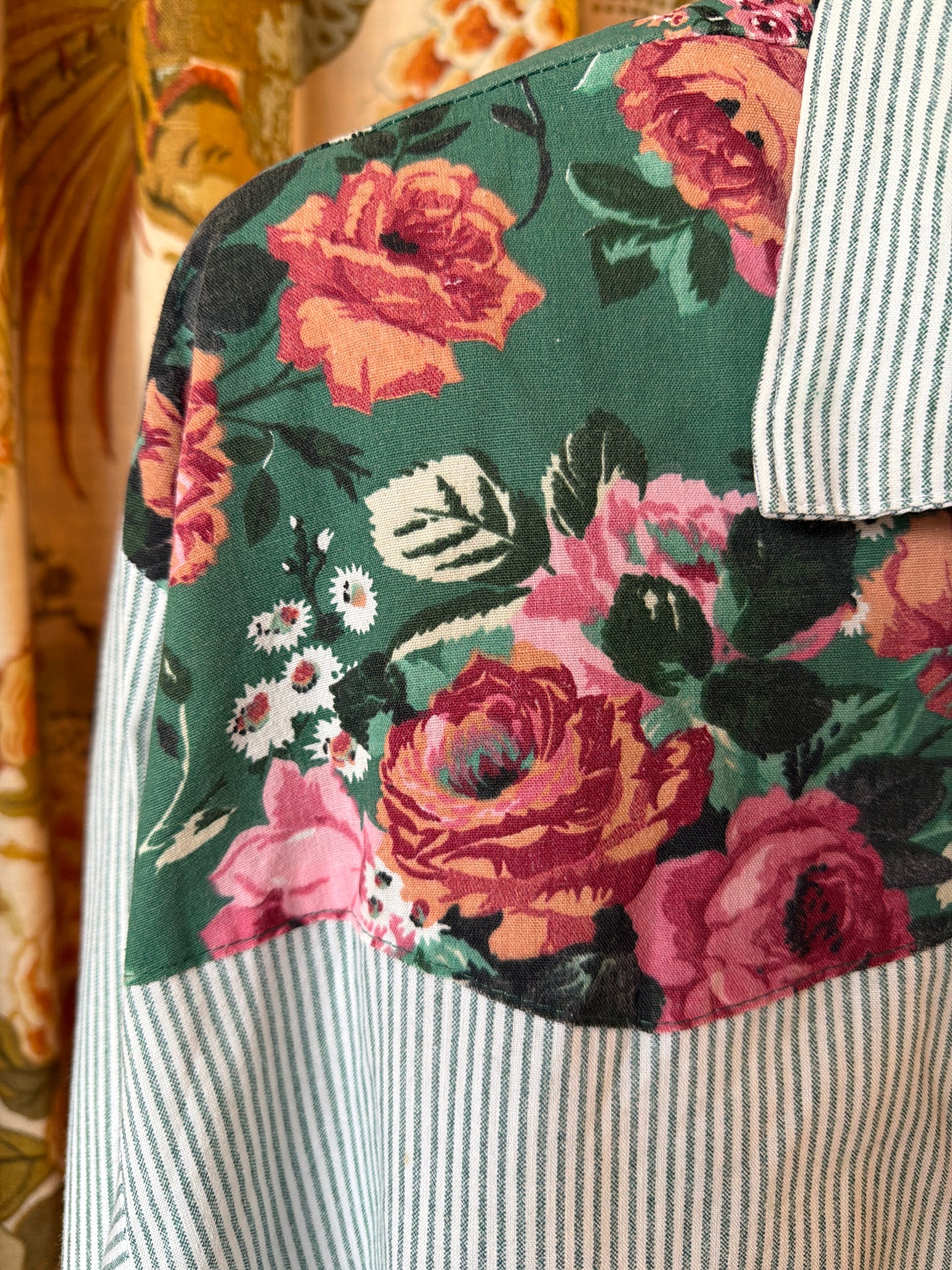 1990's Floral & Stripe Blouse LS | Tap & Co