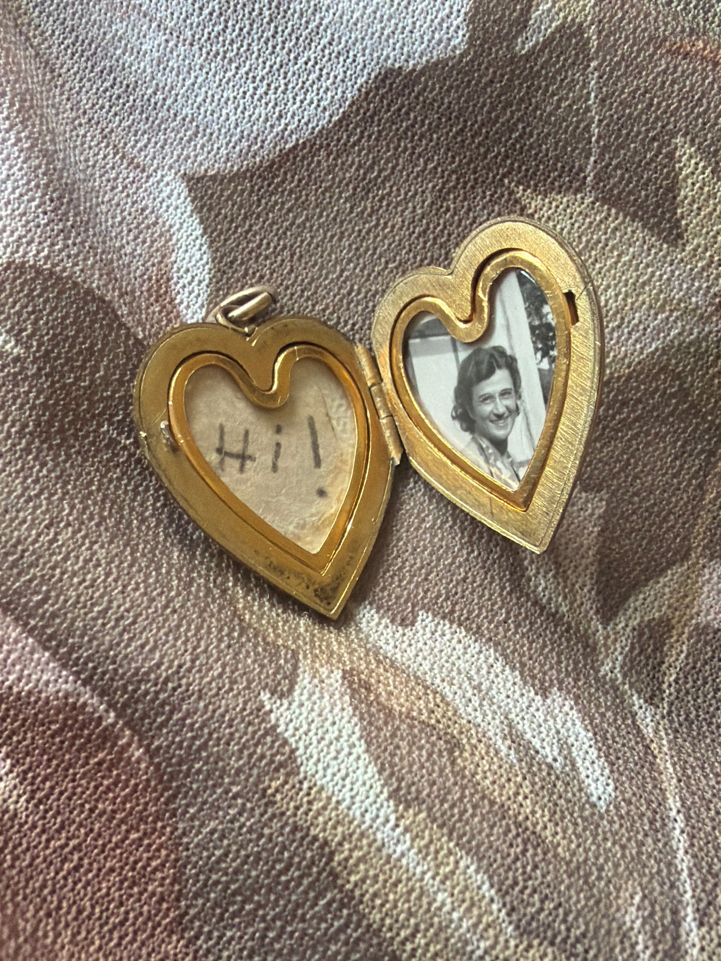 Vintage/Antique Etched Floral Locket