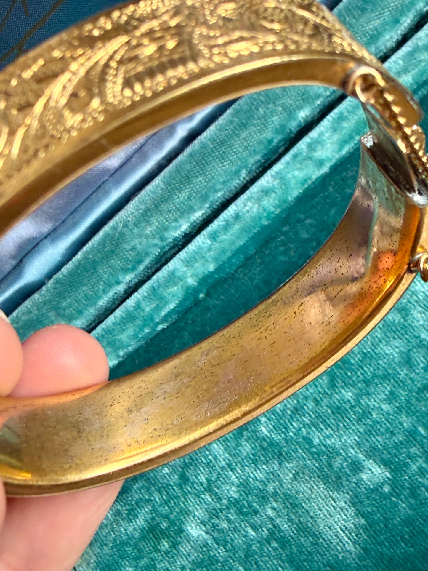 Antique Gold-Filled Bird Etched Bangle
