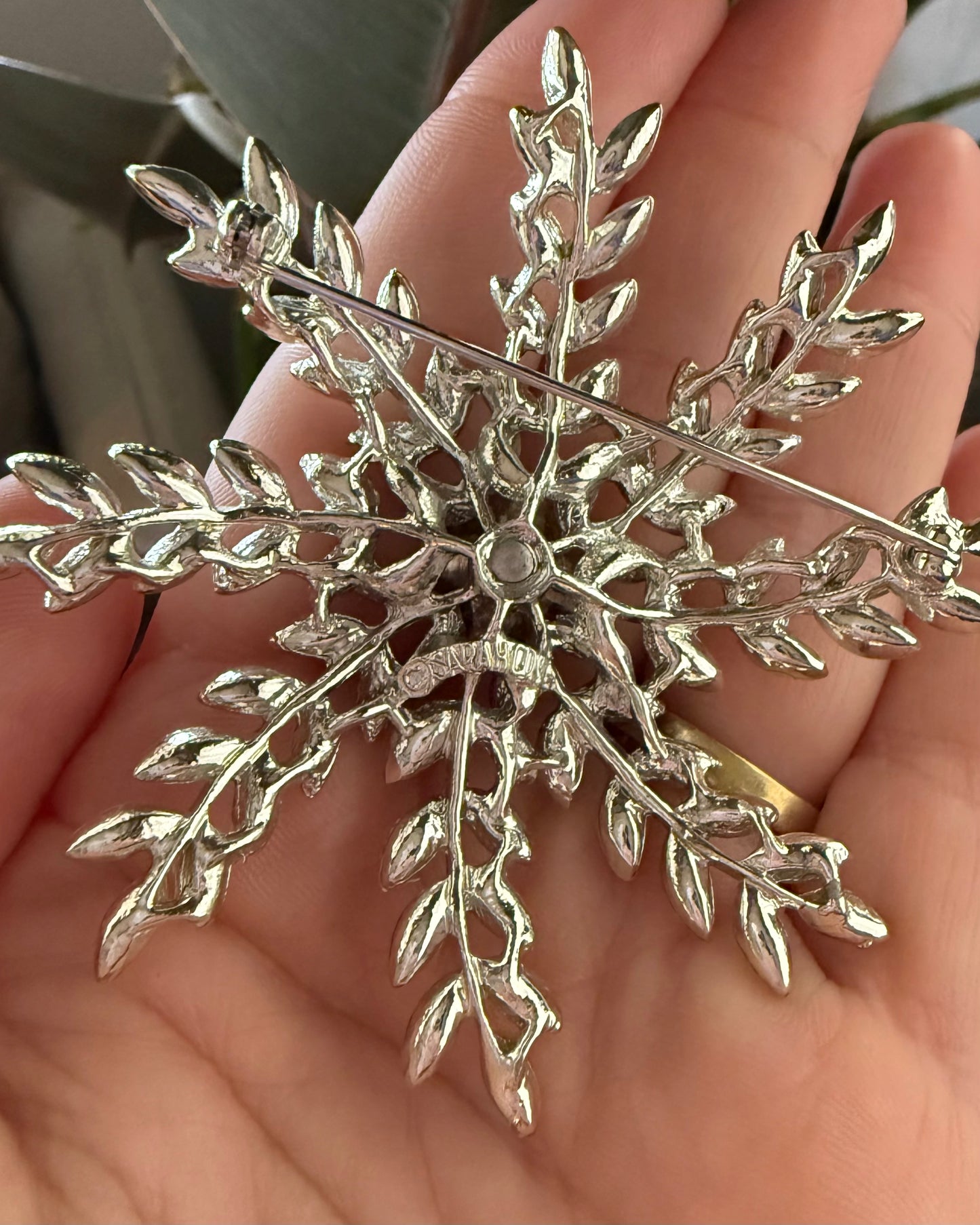 1962 Evening Snowflake Brooch | Sarah Coventry