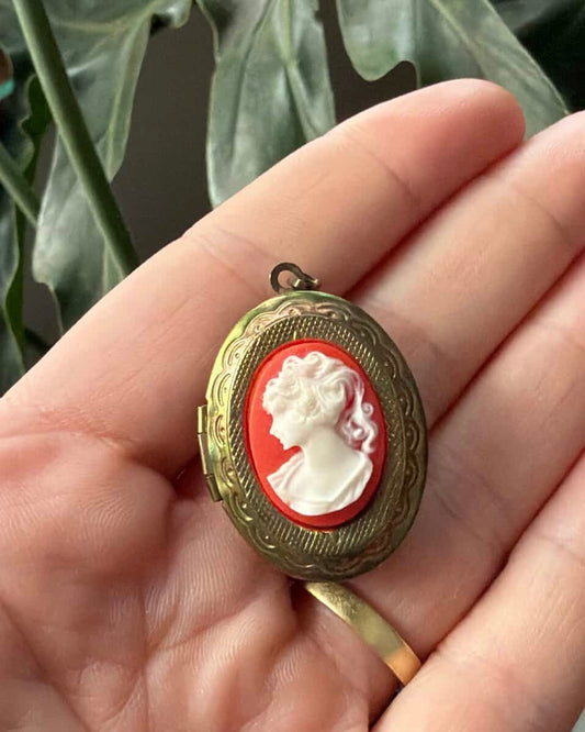 Vintage Pinkish Red Cameo Locket Pendant