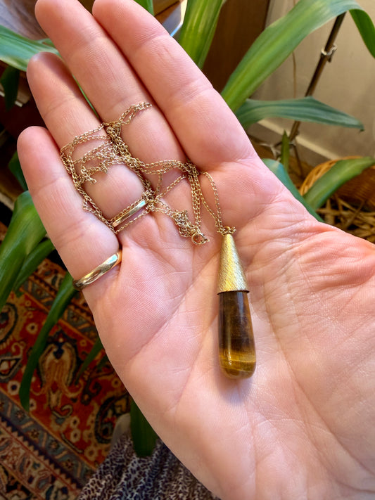 Vintage Teardrop Tiger's Eye Pendant Necklace