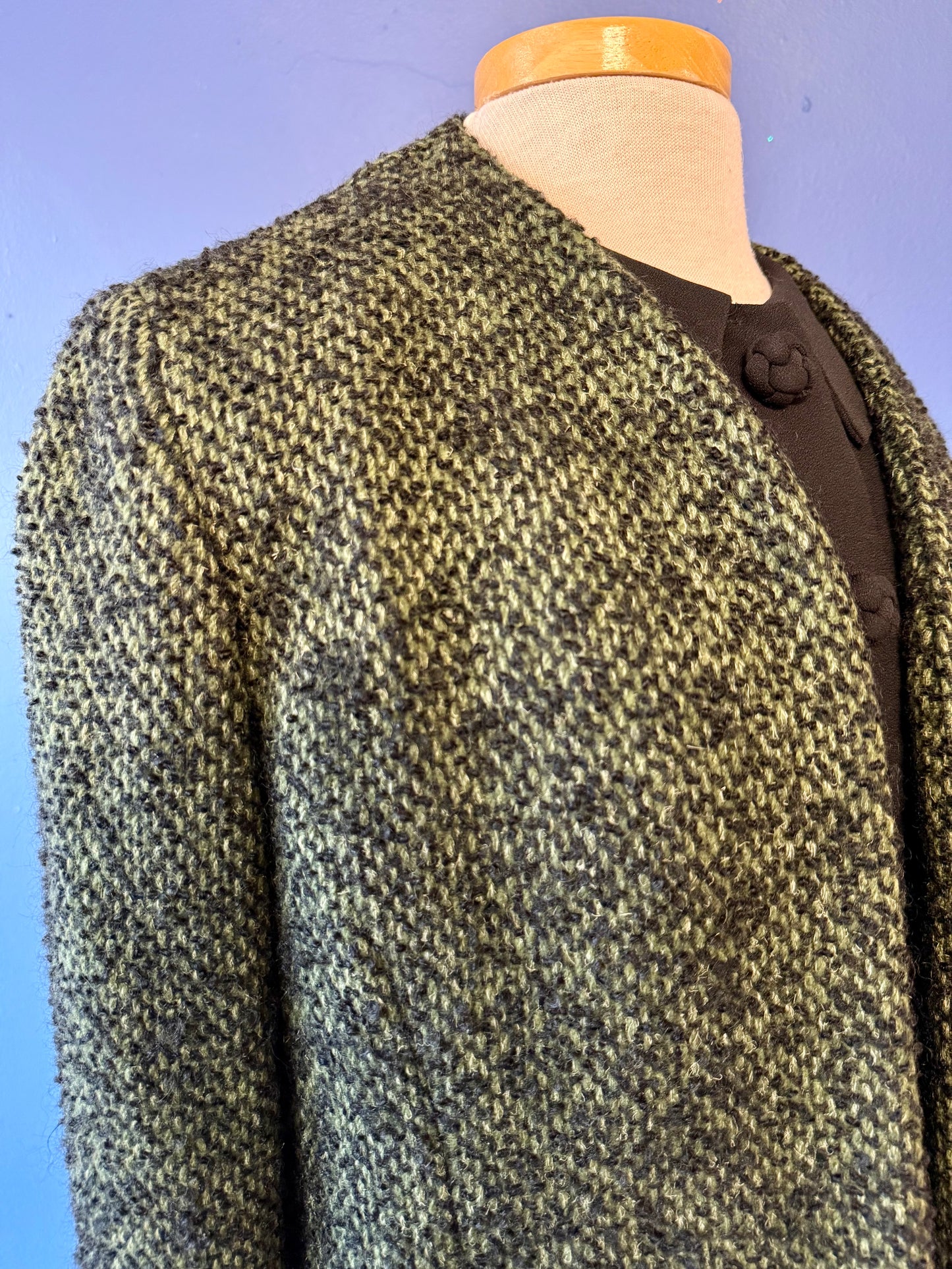 1960's Green Tweedy/Boucle Bracelet Sleeve Jacket