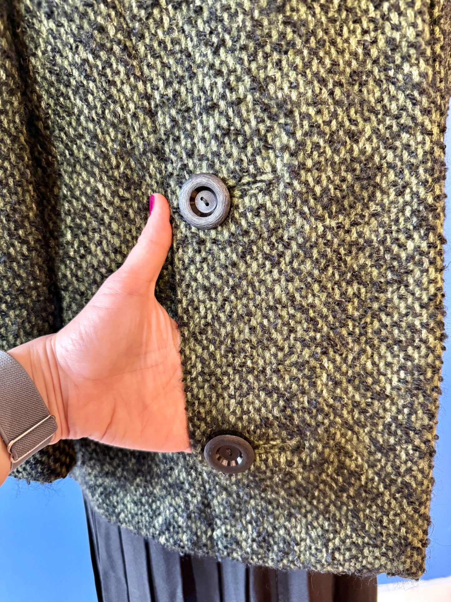 1960's Green Tweedy/Boucle Bracelet Sleeve Jacket