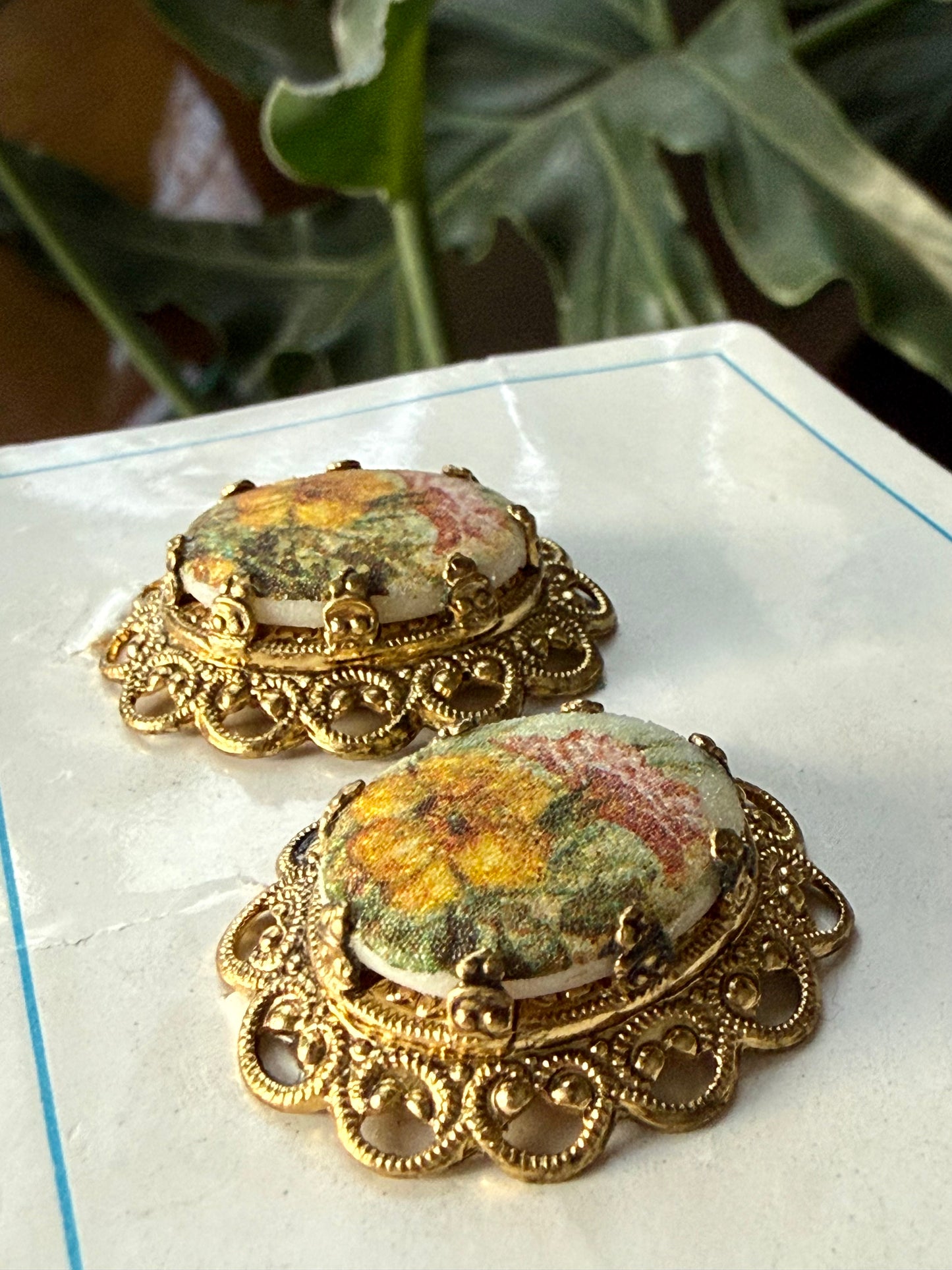 Vintage NOS Sugar Crystal Floral Clip On Earrings